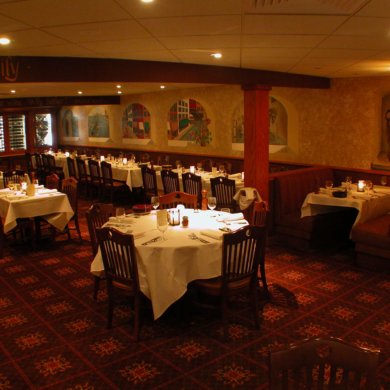 Private dining - Tuscany room, seats up to 150 guests.